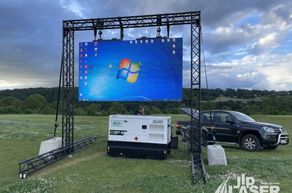 Led screen 